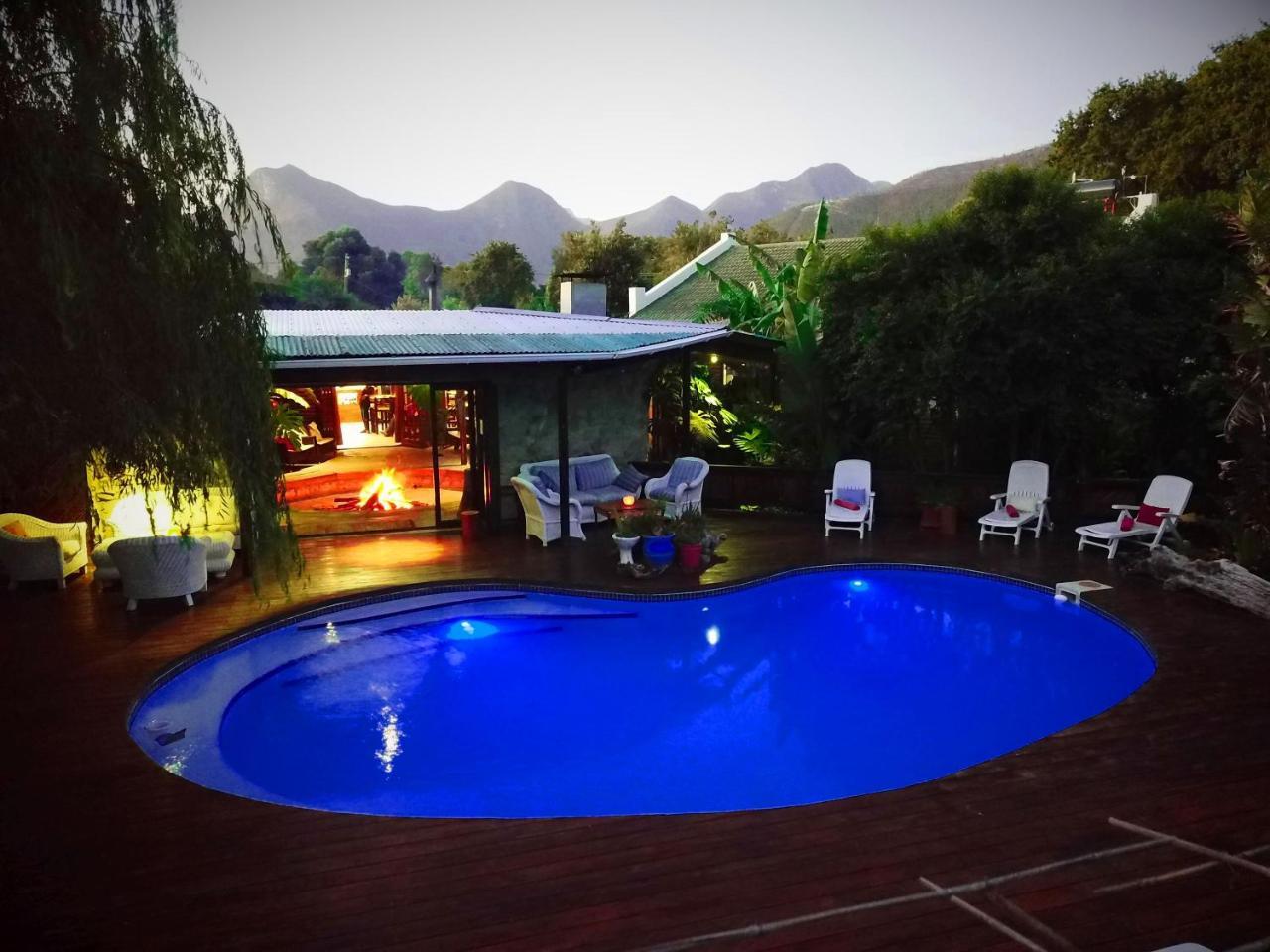 Mali Boutique Lodge & Tube 'N Axe Budget Accommodation Stormsrivier Exteriör bild