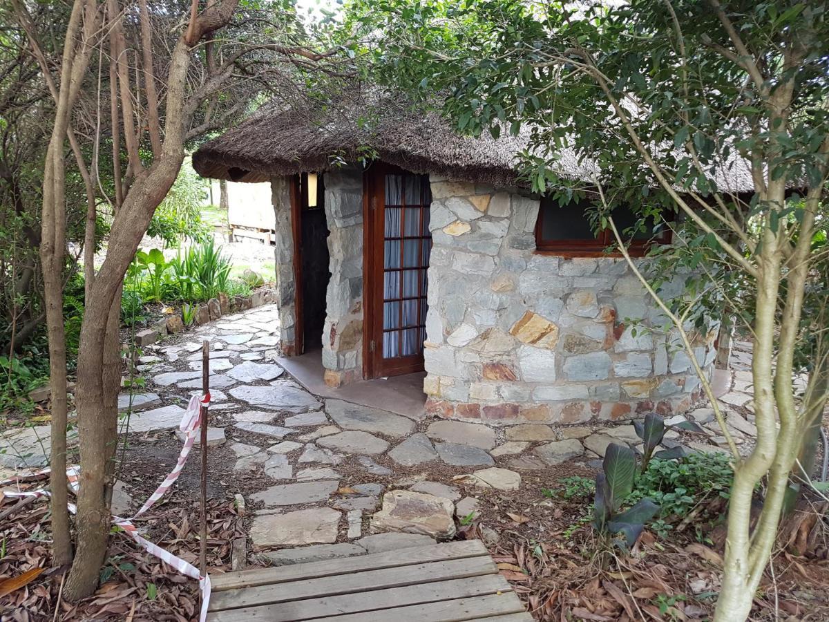 Mali Boutique Lodge & Tube 'N Axe Budget Accommodation Stormsrivier Exteriör bild